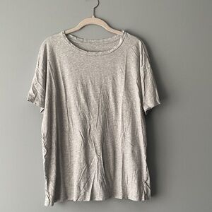 American Eagle Outfitters Light Gray Short Sleeve Tee